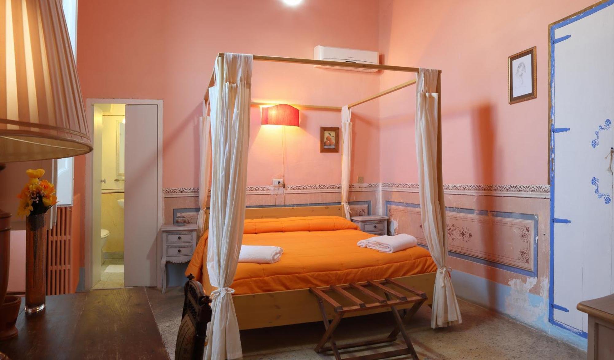 B&B Dimora Muzio And Restaurant Gallipoli Ruang foto