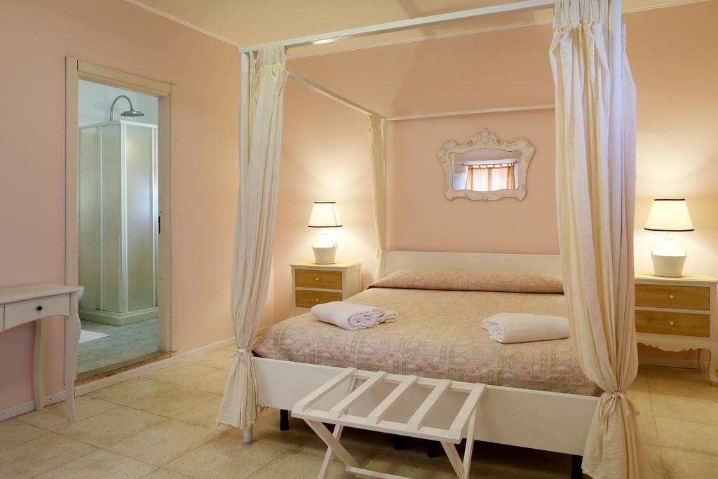 B&B Dimora Muzio And Restaurant Gallipoli Bagian luar foto